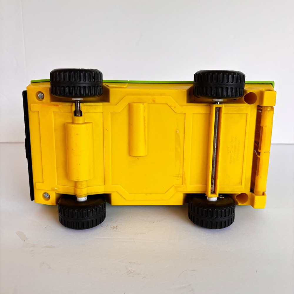 Vintage Fisher Price Wilderness Explorer Green Van with Tent 1970s Toy 318 - Picture 9 of 11